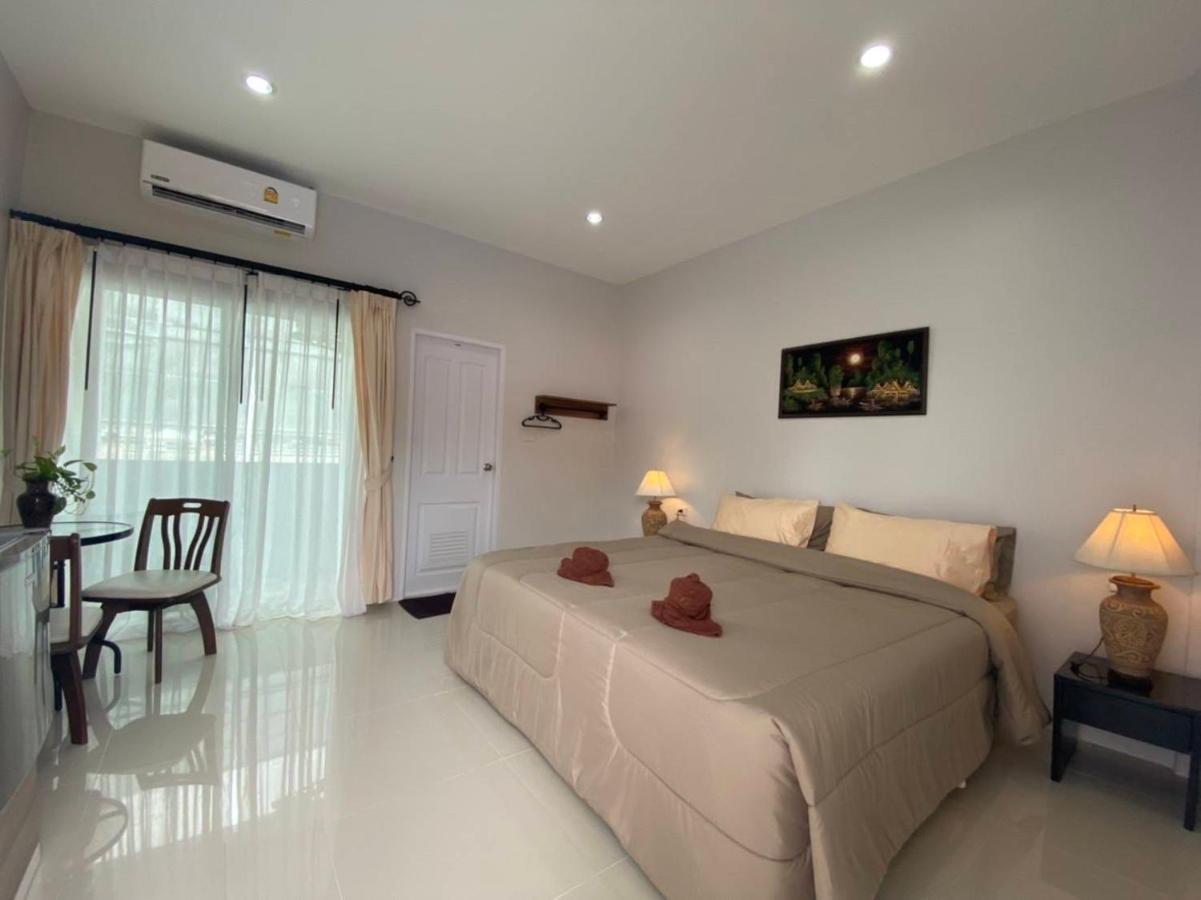 Mondee House @The Airport Hotel Thalang Luaran gambar